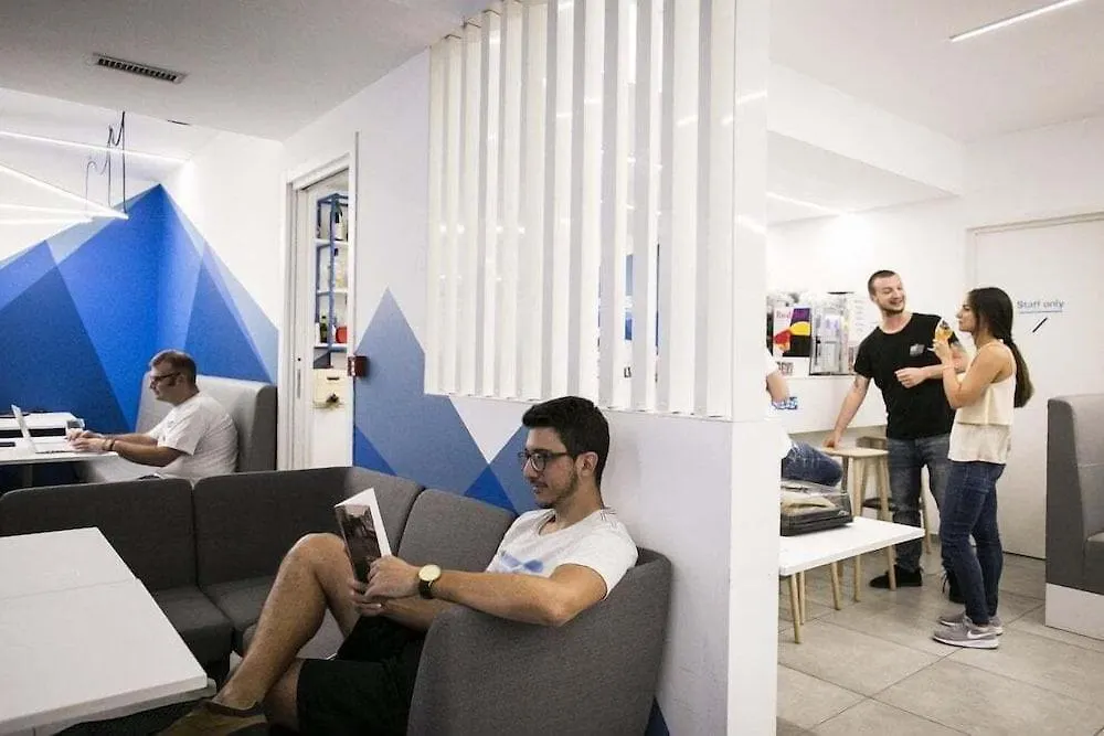Ostelzzz Milano Hostel
