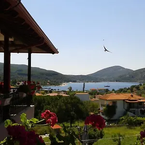 επισκεφθείτε το ξενοδοχείο