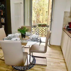 central-lepetit-apartment-de-luxe.it-lombardy.com/